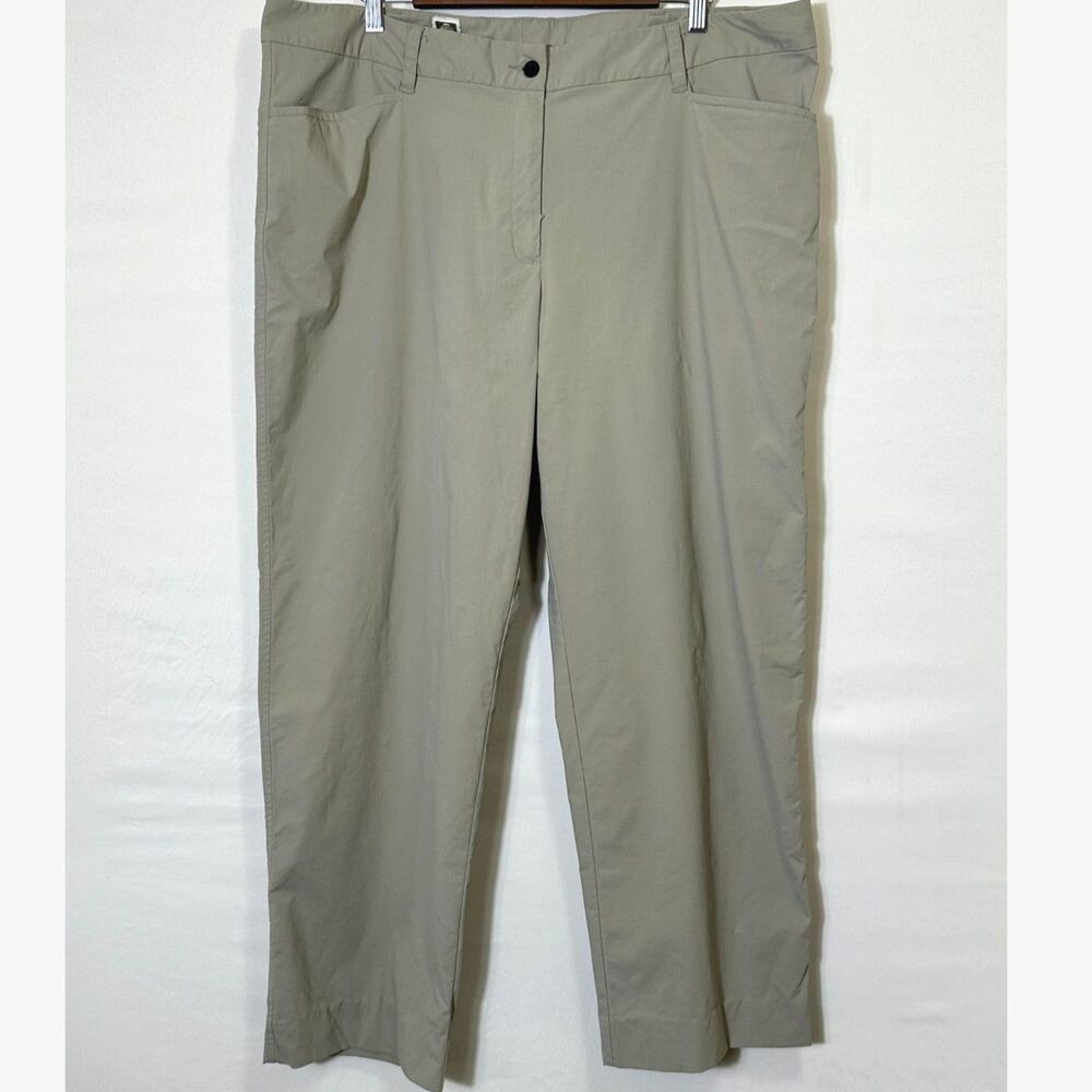 Tilley Women's Plus Size 18 Nylon Technical Hiking Travel Cargo Pants Flat Front